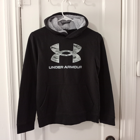 Under Armour Loose Fit Black Camo Hoodie Boys Size Large - Picture 1 of 12